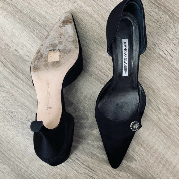 Manolo Blahnik Black Satin Point Toe Tuxedo Kitten Heel - Picture 2 of 4